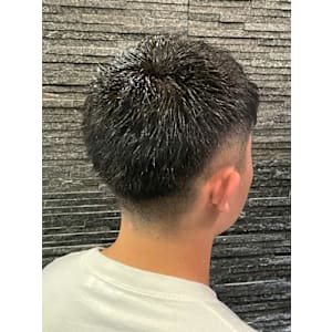 ツーブロックフェードスタイル