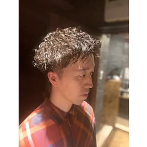 ツイストショート