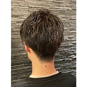 センターパートスタイル