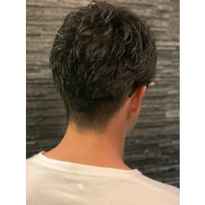 ナチュラル七三分け