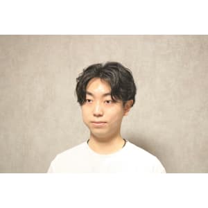 センターパートスタイル