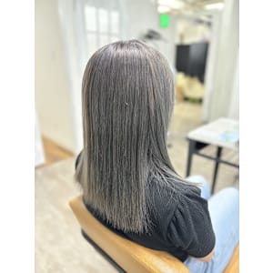 グレージュカラー/ダークグレー/ハイトーン【池袋・池袋東口】