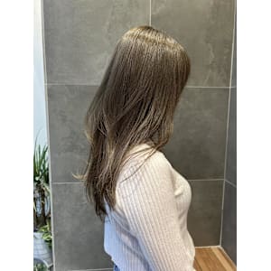 ミルクティーベージュカラー