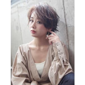 ブランジュ　小顔　ワンサイドショート