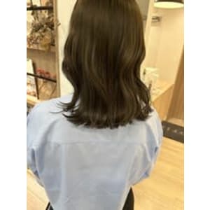 【赤み消し】うる艶オリーブベージュ”垢抜けヘア”