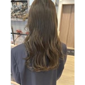 ブリーチをしないWカラーでつくる透明感ベージュカラー＊