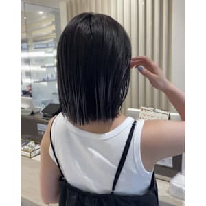 根本が伸びても気にならないデザイン