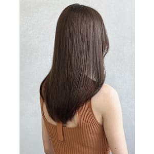 透明感カラーチョコレートブラウン＊ふんわりストレートヘア