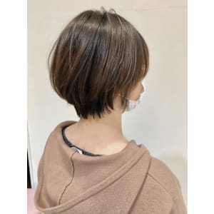 くびれショート