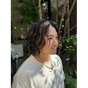 サーフパーマ×ハイライト/山本凌也