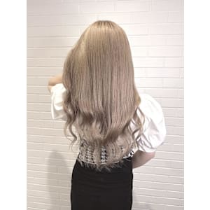 パールベージュ