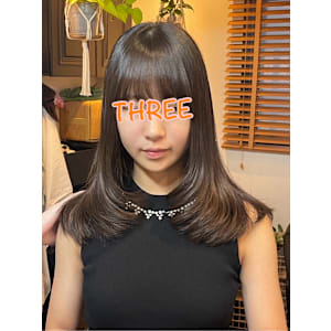 小顔効果！顔周りにレイヤーを入れた大人女子ヘアー。