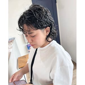 黒髪パーマ髪質改善トリートメント