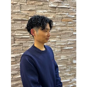 あなたの似合うがわかる！メンズ　ツイストスパイラルパーマ