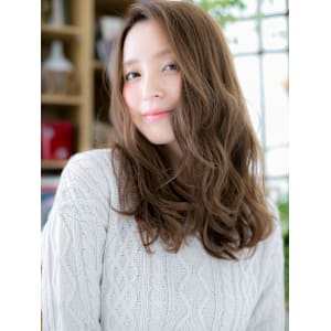 バレイヤージュ外国人風小顔抜け感ブラウン　アッシュオリーブ