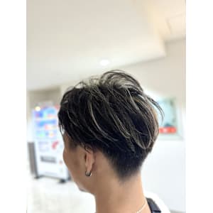 ツーブロ＋ハイライト