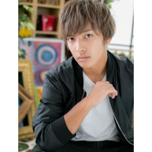 イケメンハイライトカラー★モテ髪ミニウルフ　ハイトーンカラー