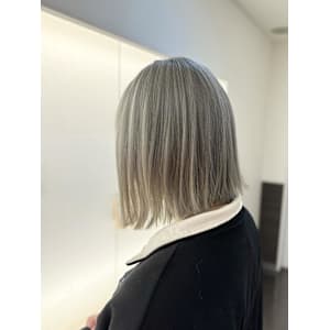 切りっぱなし＋ハイトーン