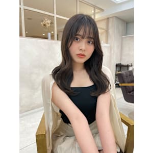 大人美人くびれヘアオリーブベージュカラー20代30代美髪