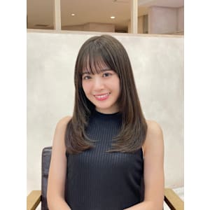 大人ガーリー透明感くすみカラーオリーブベージュ