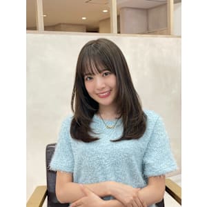 大人ガーリー透明感くすみカラーオリーブ　ベージュ