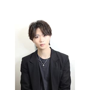 センターパート - メンズヘア整形サロン GOALD 名古屋 栄【メンズヘアセイケイサロン ゴールド ナゴヤサカエ】掲載中