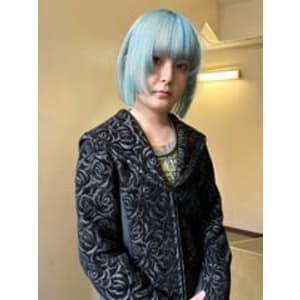 【pale blue】水色カラー_ステップカット_ボブ