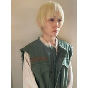 【抜きっぱなしblond】ケアブリーチ_マッシュショート