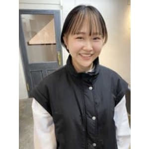 ショートボブ、インナーカラー