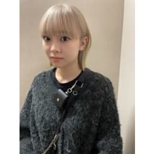 【White beige】ハイブリーチ_パツっとボブ