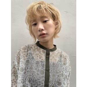 ハイトーンショートボブ