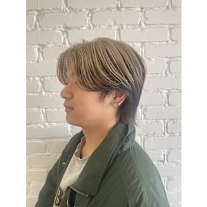 アンブレラ×襟足ハイライト×ウルフ