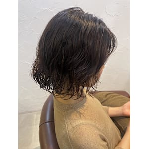 ふんわり束感ボブパーマ