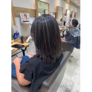 白髪ぼかし　脱白髪染め　【藤沢　藤沢駅】