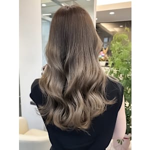20代30代艶感ストレート♪髪質改善カラーミルクティーベージ