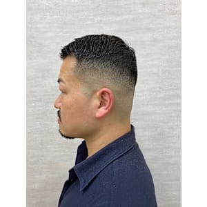 スキンフェード - I&I理容店【アヤナイリヨウテン】掲載中