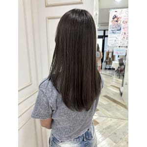 cropes辻堂谷川　レイヤーカット×モノトーンアッシュ