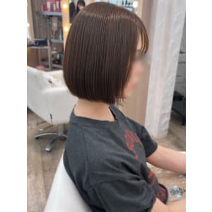 beige×顎ラインbob