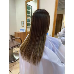 艷やかストレートスタイル