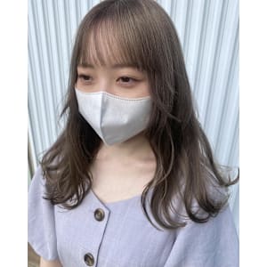 グレージュカラー