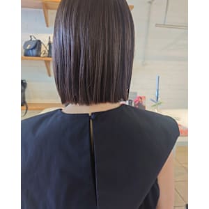 切りっぱなしボブ