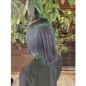 ブルーブラック