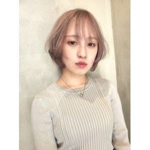 ラベンダーアッシュ　ショートボブ
