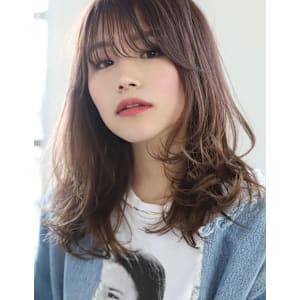 大人カジュアルスタイル