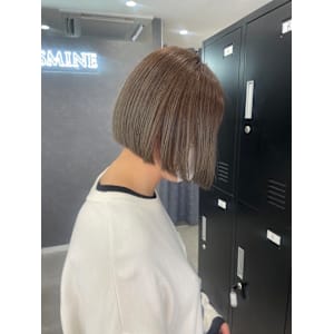 切りっぱなしボブ×フォギーアッシュ