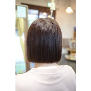 ベージュカラー