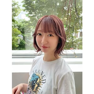【SOLVER 佐藤】 ゆるふわ外はねピンクベージュ