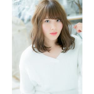 斜めバングで目力UP！くせ毛風☆ゆるふわナチュラルウェーブ　