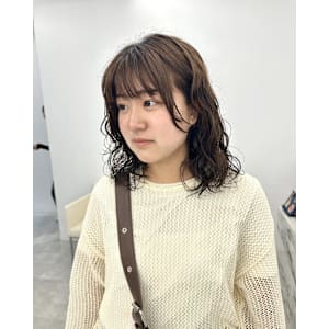 レイヤーカット/ロングパーマ/ウェットヘア
