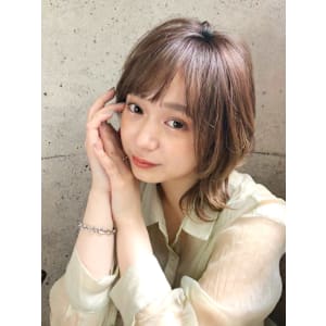 外ハネStyle  ミディアムレイヤー